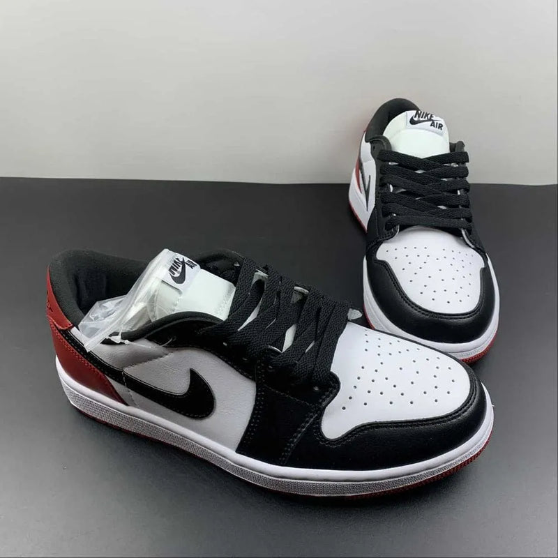 AIR JORDAN 1 LOW BLACK TOE 2023