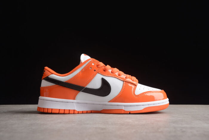 DUNK LOW PATENT HALLOWEEN
